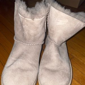 euc suede uggs